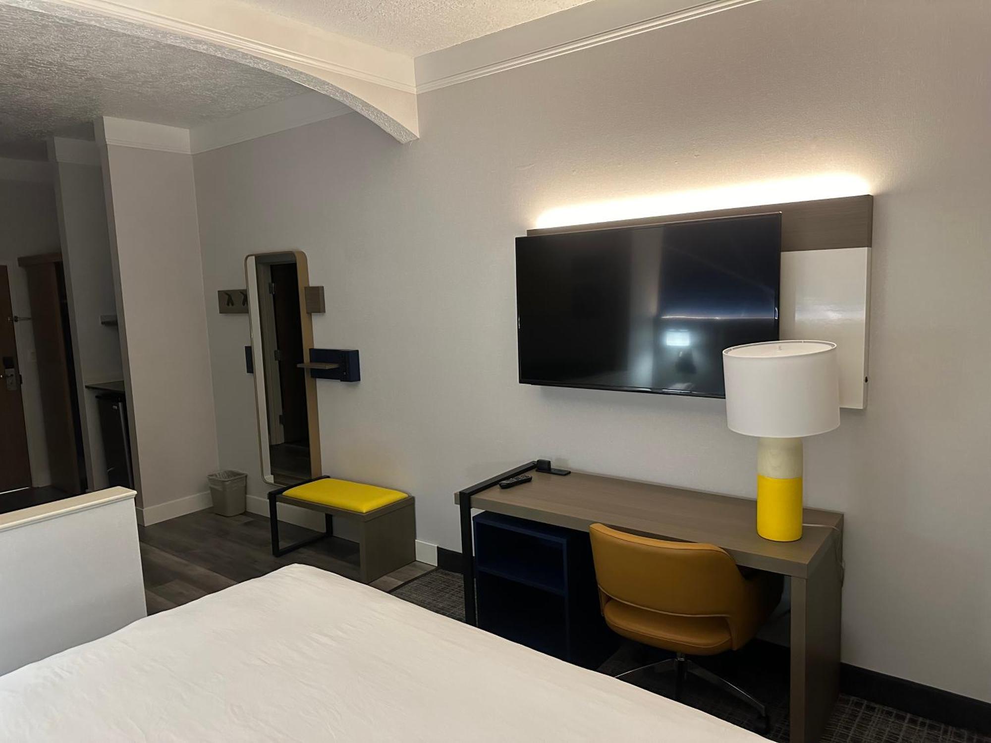 Comfort Suites Клакамас Экстерьер фото