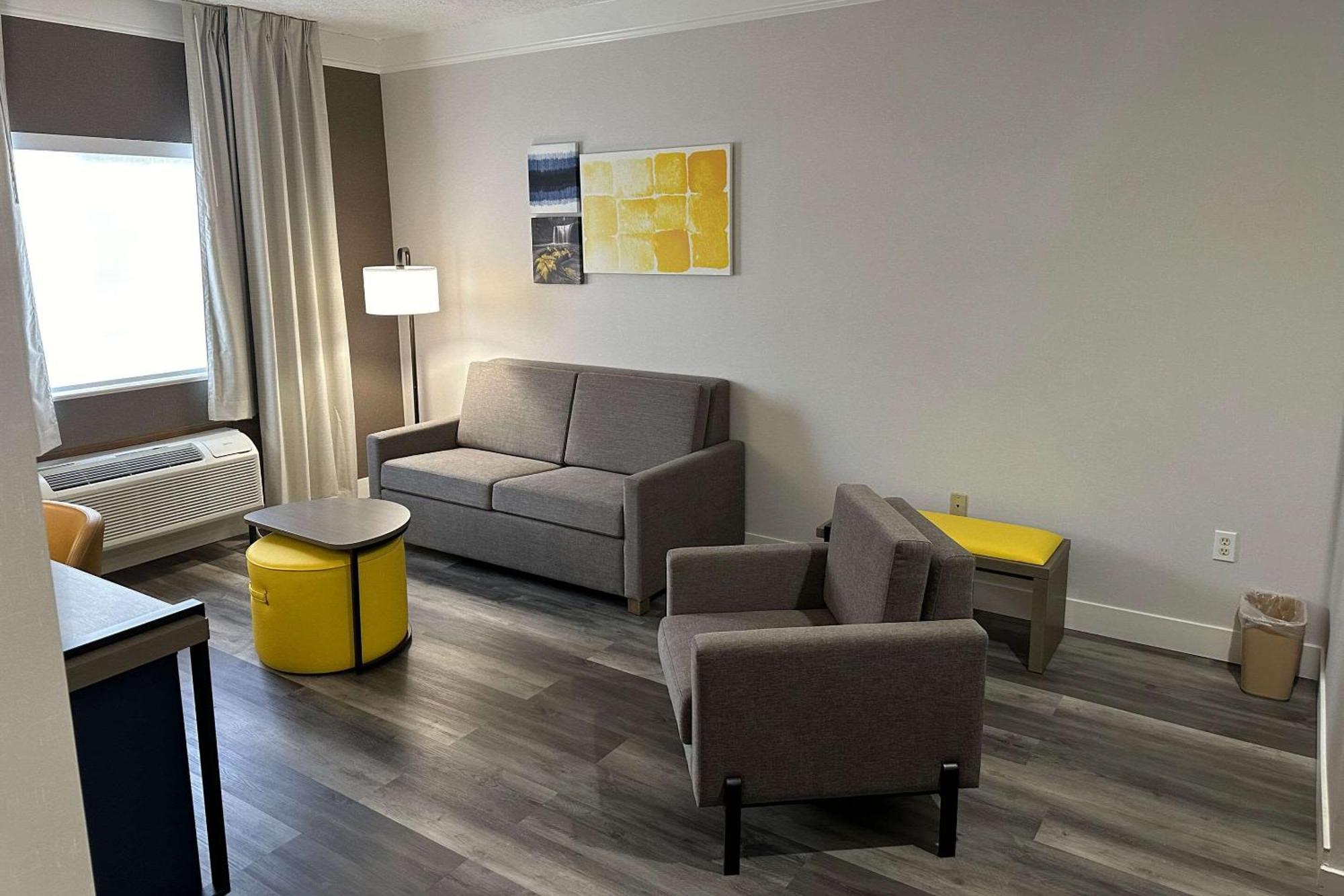 Comfort Suites Клакамас Экстерьер фото